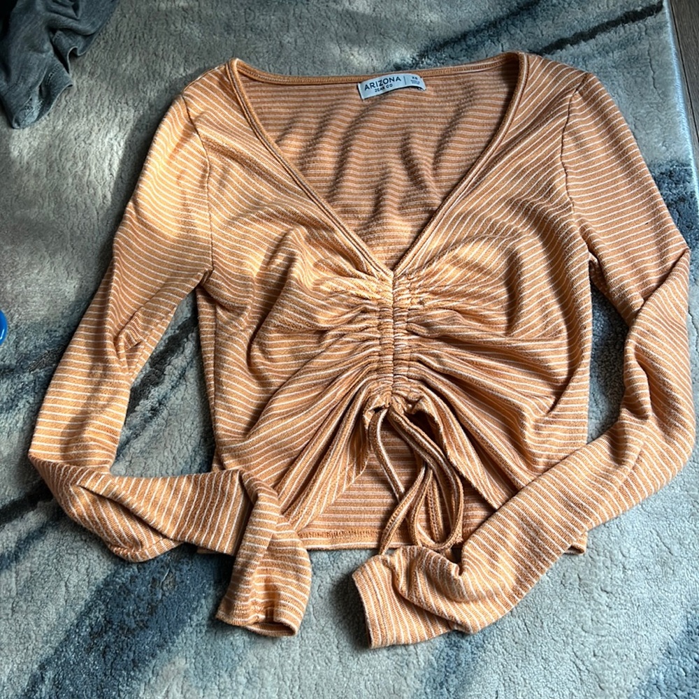 scrunch crop top